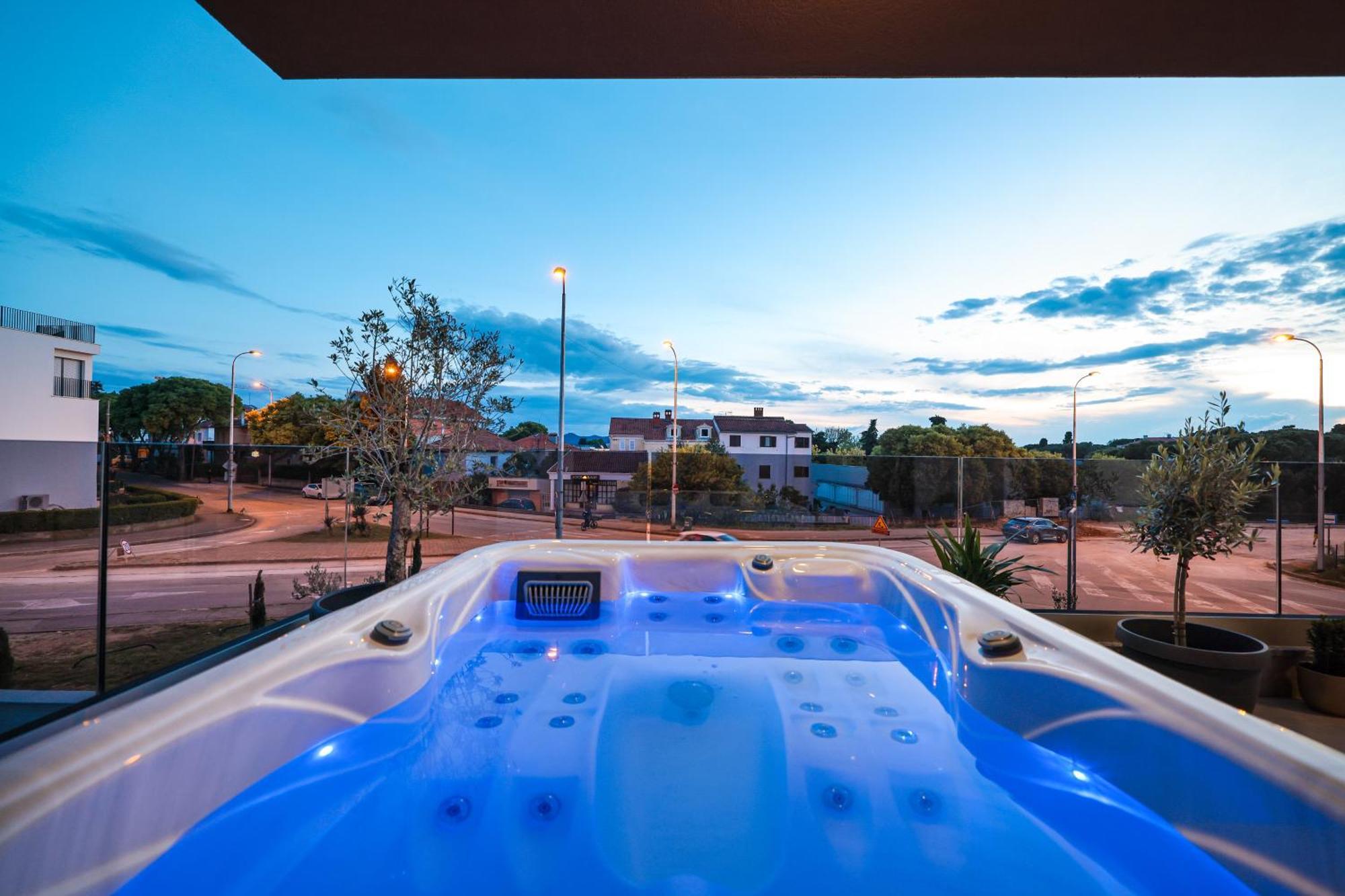 Luma Luxury Apartment With Jacuzzi Задар Екстер'єр фото