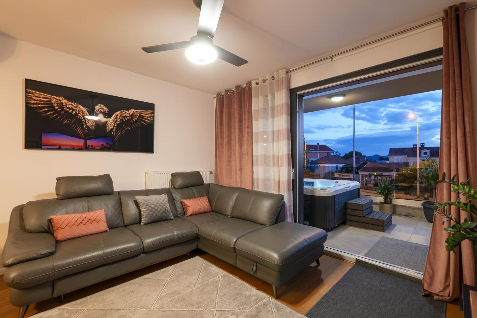 Luma Luxury Apartment With Jacuzzi Задар Екстер'єр фото
