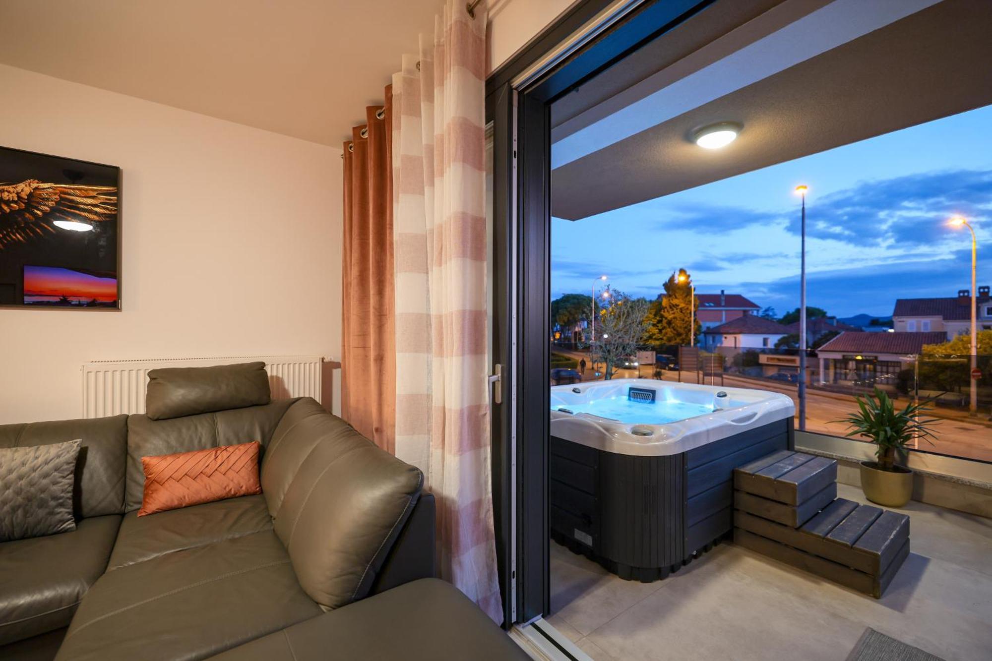 Luma Luxury Apartment With Jacuzzi Задар Екстер'єр фото